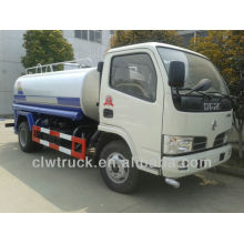 5000Litres Dongfeng Mini Sprinkling Tanker Truck, vente de camion d&#39;eau au Pérou